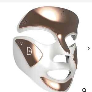 Dr Dennis Gross Red Blue light LED therapy mask